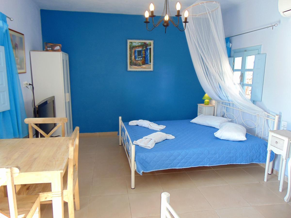 קרטראדוס Archangels Traditional Houses מראה חיצוני תמונה