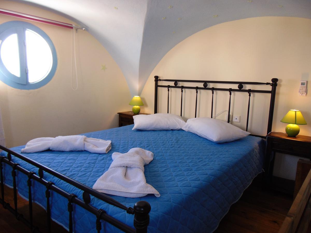 קרטראדוס Archangels Traditional Houses מראה חיצוני תמונה