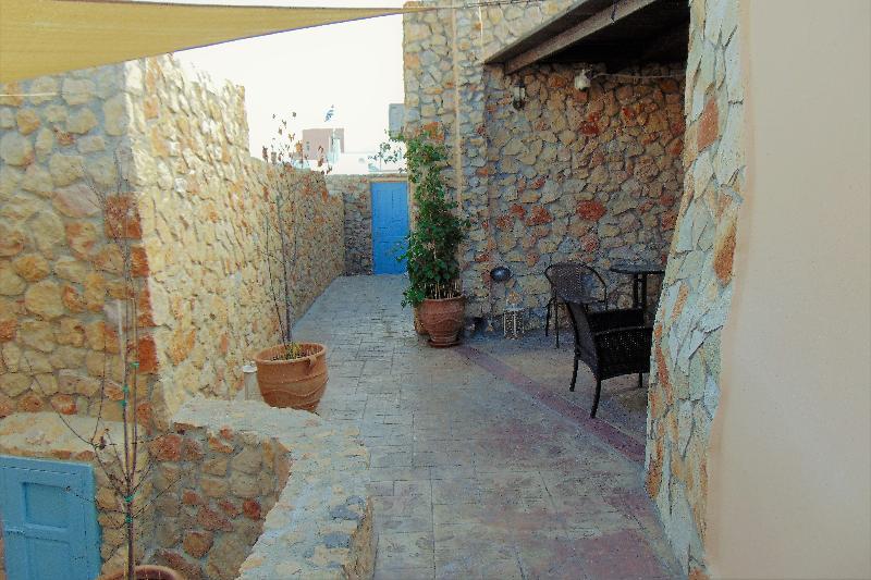 קרטראדוס Archangels Traditional Houses מראה חיצוני תמונה